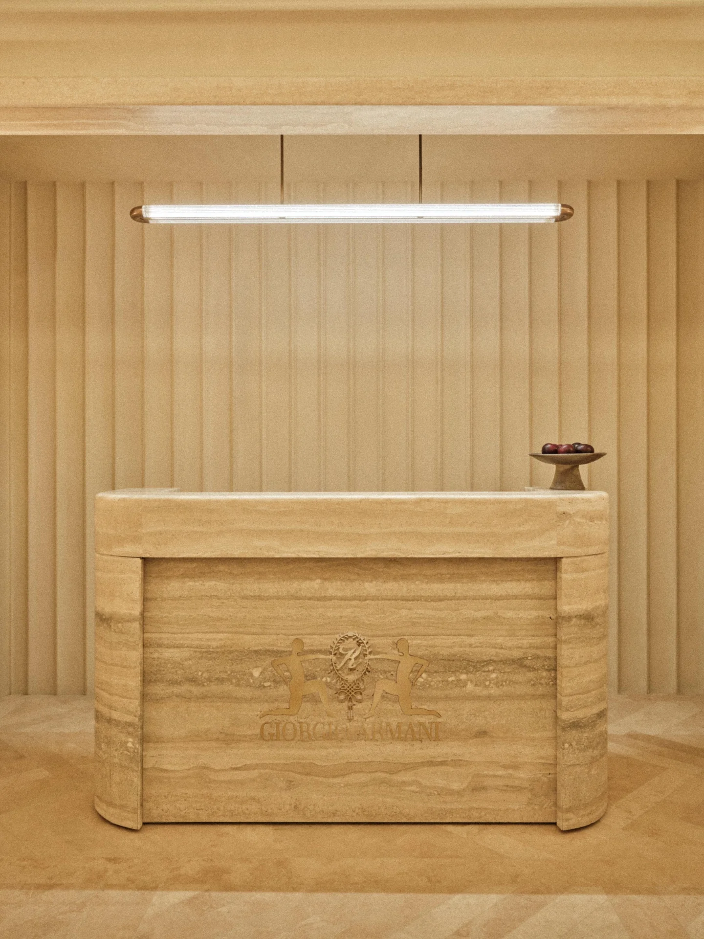 千禧世代與 Z 世代的消費心理早已超越單純購物。他們追求的是身份認同與社群歸屬