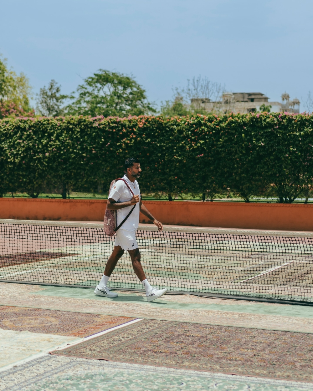 溫布頓被這片「93塊古董地毯網球場」震撼!這家印度公司讓40000名女性翻身致富,門口創業模式造就女力經濟