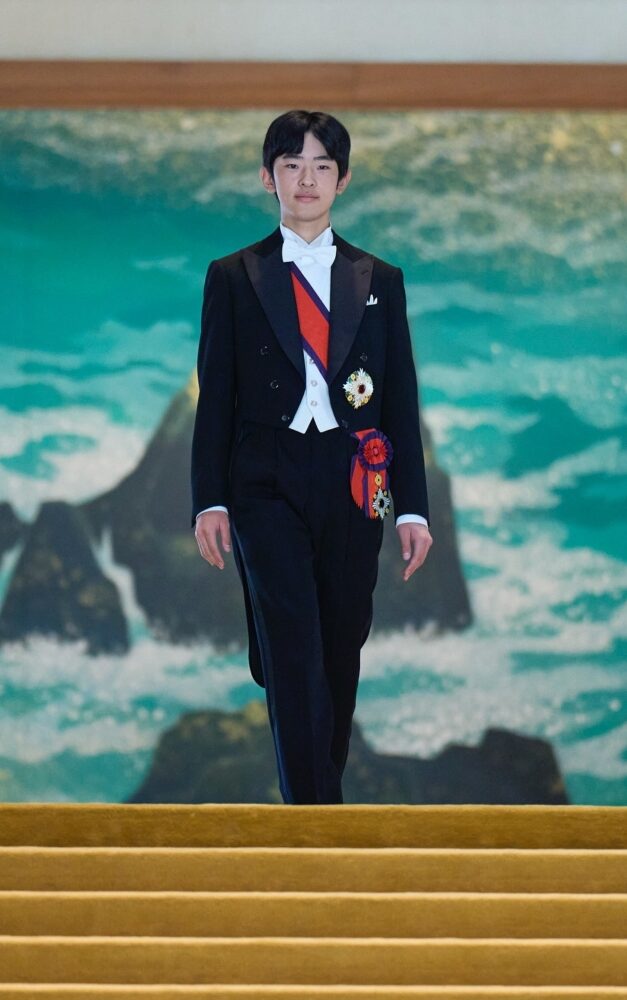 華美典禮的背後也潛藏著日本皇室所面臨的現實考驗與社會議題