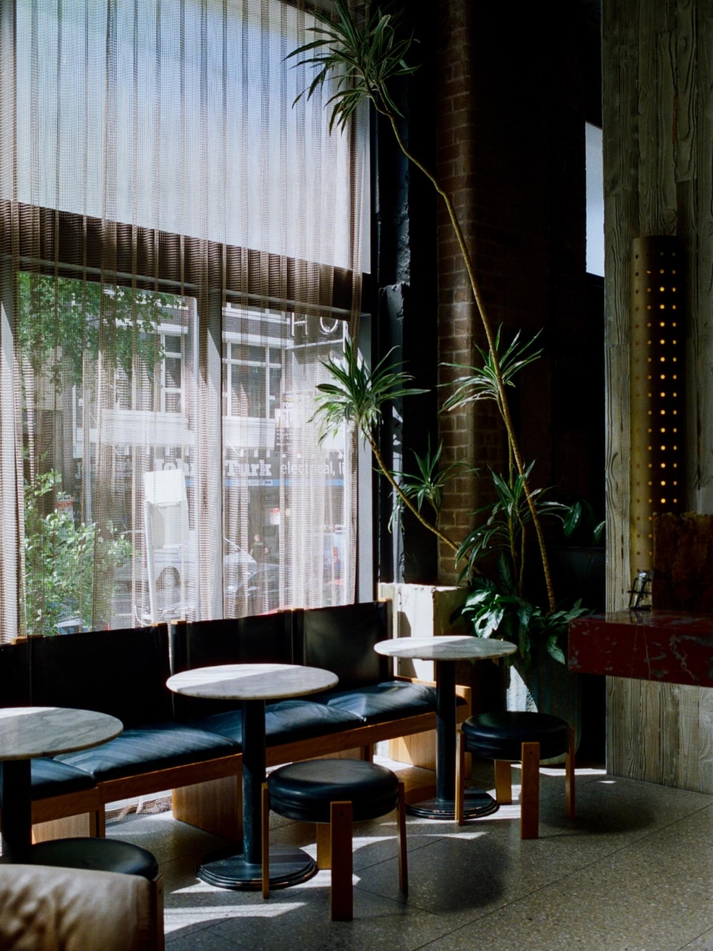 「Ace Hotel」的迷人之處不在於奢華，而是氛圍