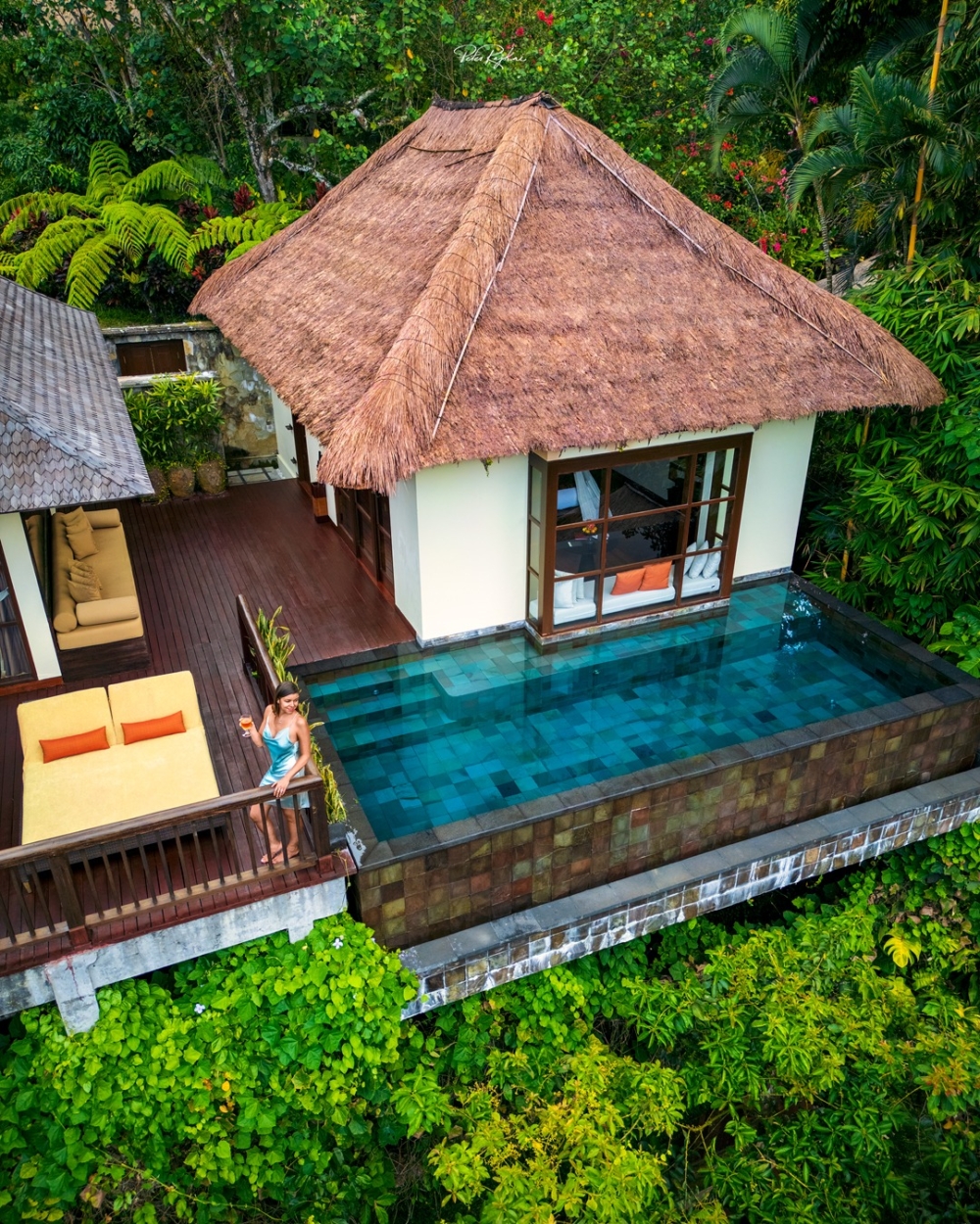 38間私人泳池別墅散落於山谷之間，宛如懸浮在叢林裡的夢幻居所。