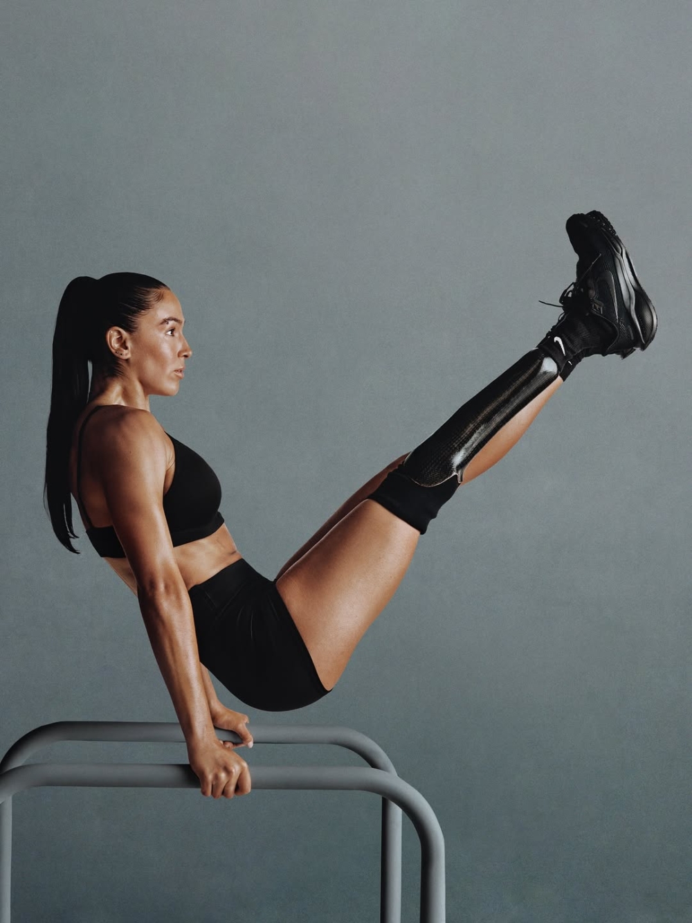 NikeSKIMS的產品線幾乎完全對標lululemon