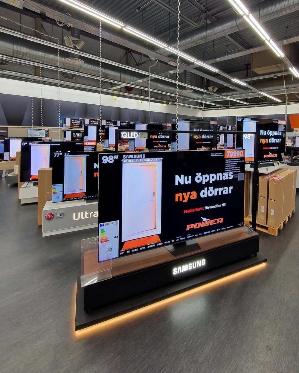 「買電器+懷孕」的活動有爭議,但對品牌曝光來說,連不關心家電的人都開始討論。