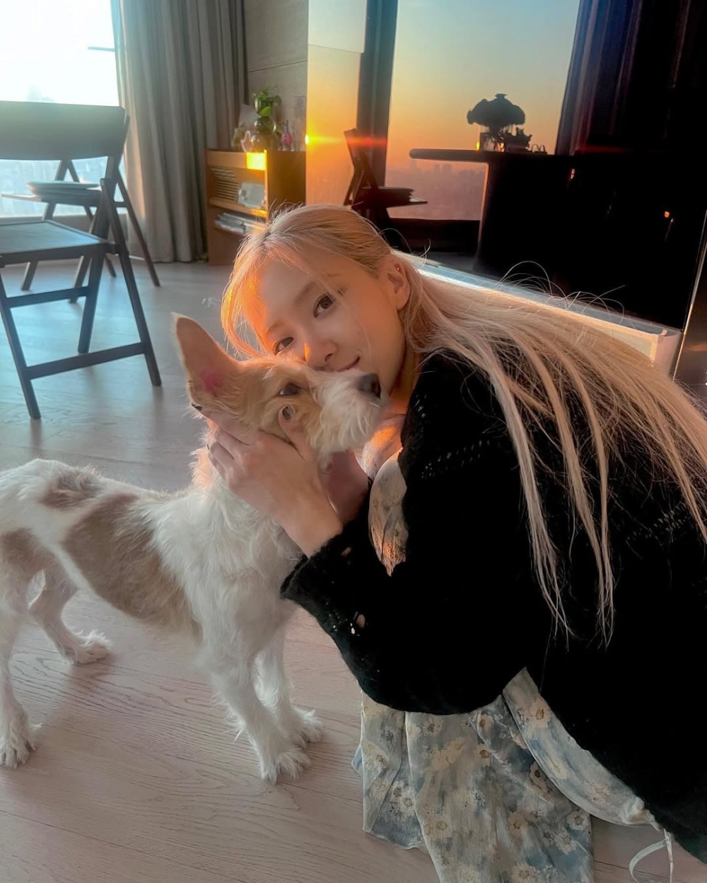 我們的腦袋會透過這種小小的攻擊來釋放情緒能量，好讓自己冷靜下來