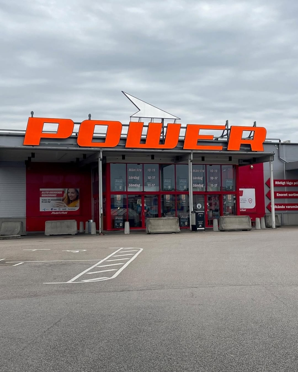 瑞典的電器零售商Power直接顛覆你的想像。