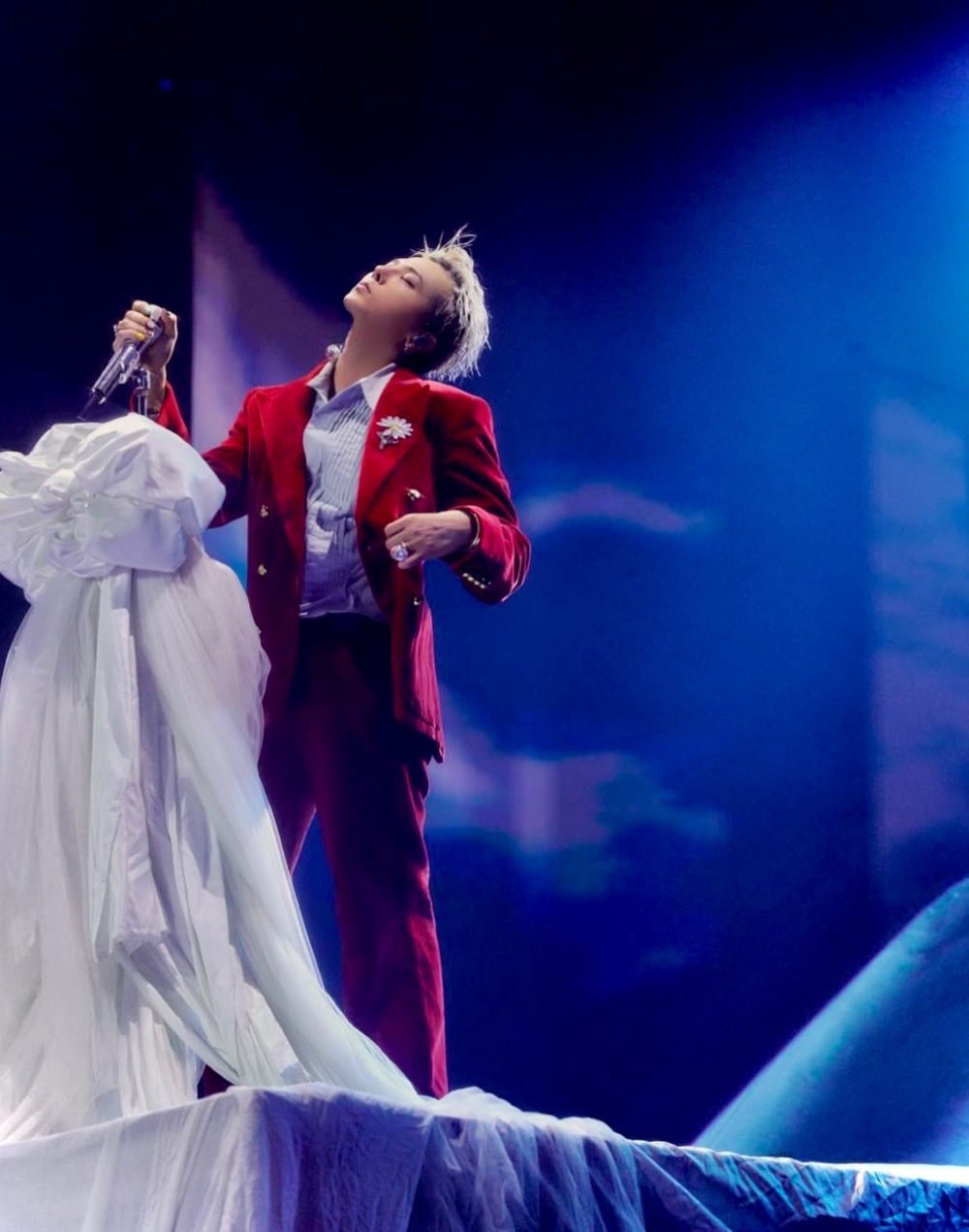 畢竟,還有什麼比一架專屬飛機更能證明一個藝人的國際地位呢?