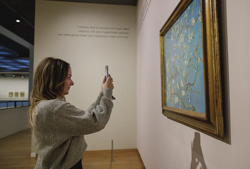 當理想撞上現實，藝術遭遇政治，真正的考驗不是誰的聲音更大