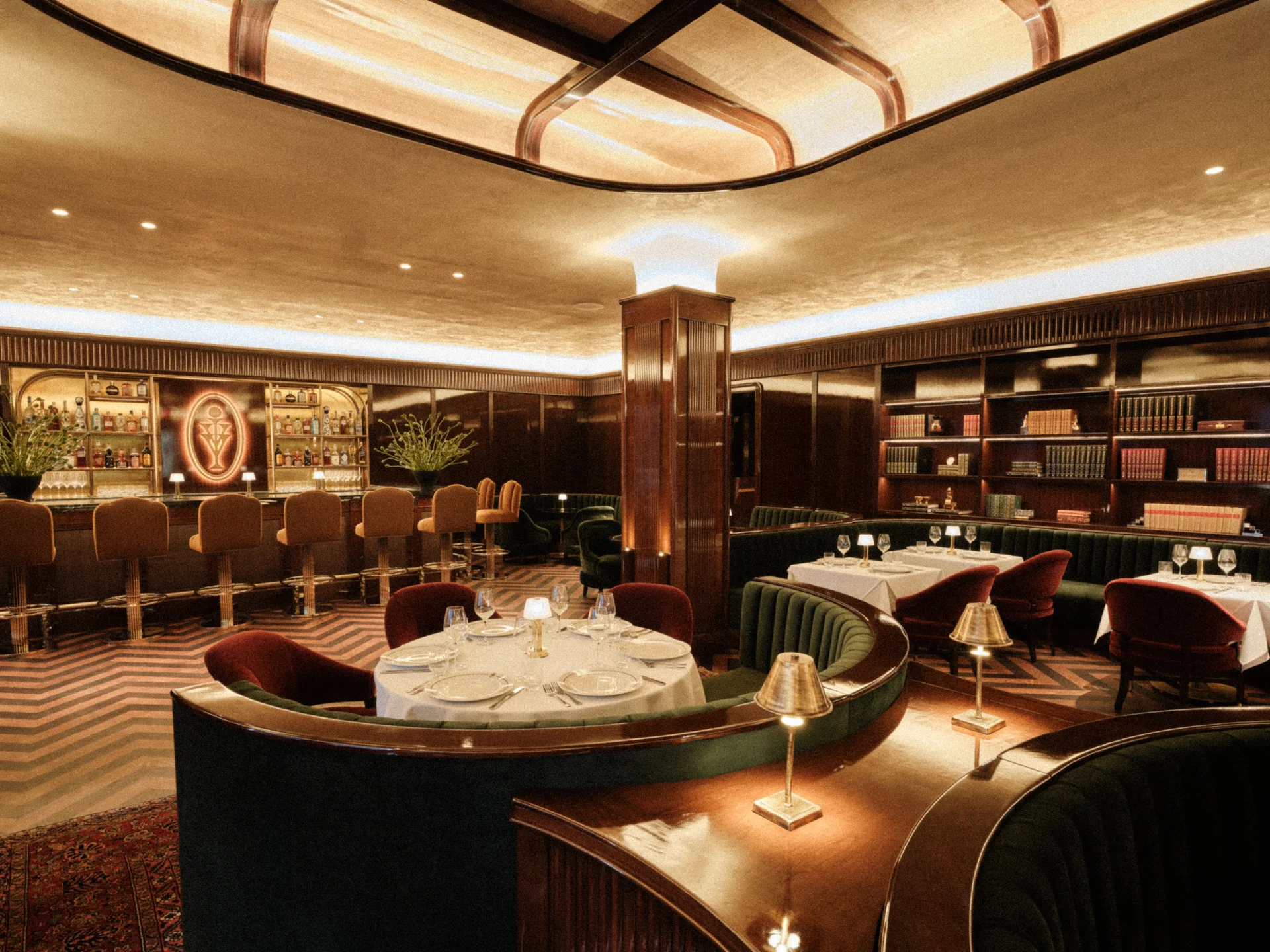 空間設計巧妙結合工業風與學院派美學