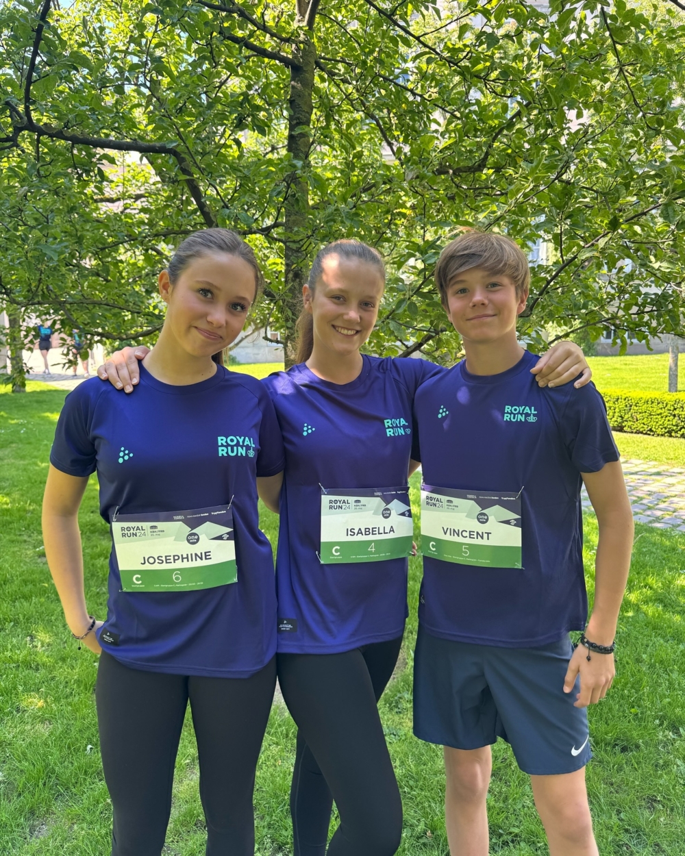 獨自到異鄉念書對任何 14 歲孩子都是大挑戰，何況是從小在阿美琳堡宮長大的公主？