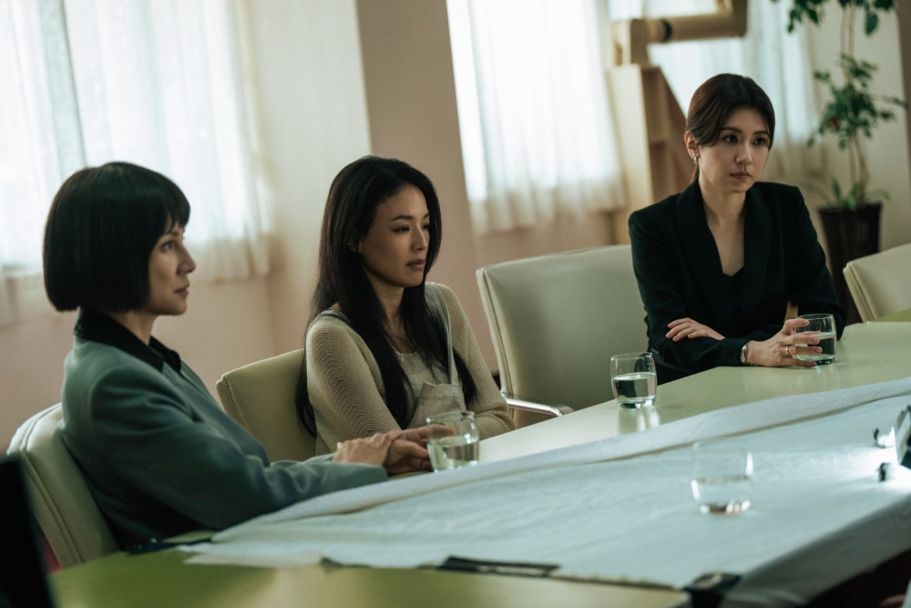 這種復仇其實是她們與無能為力的抗爭