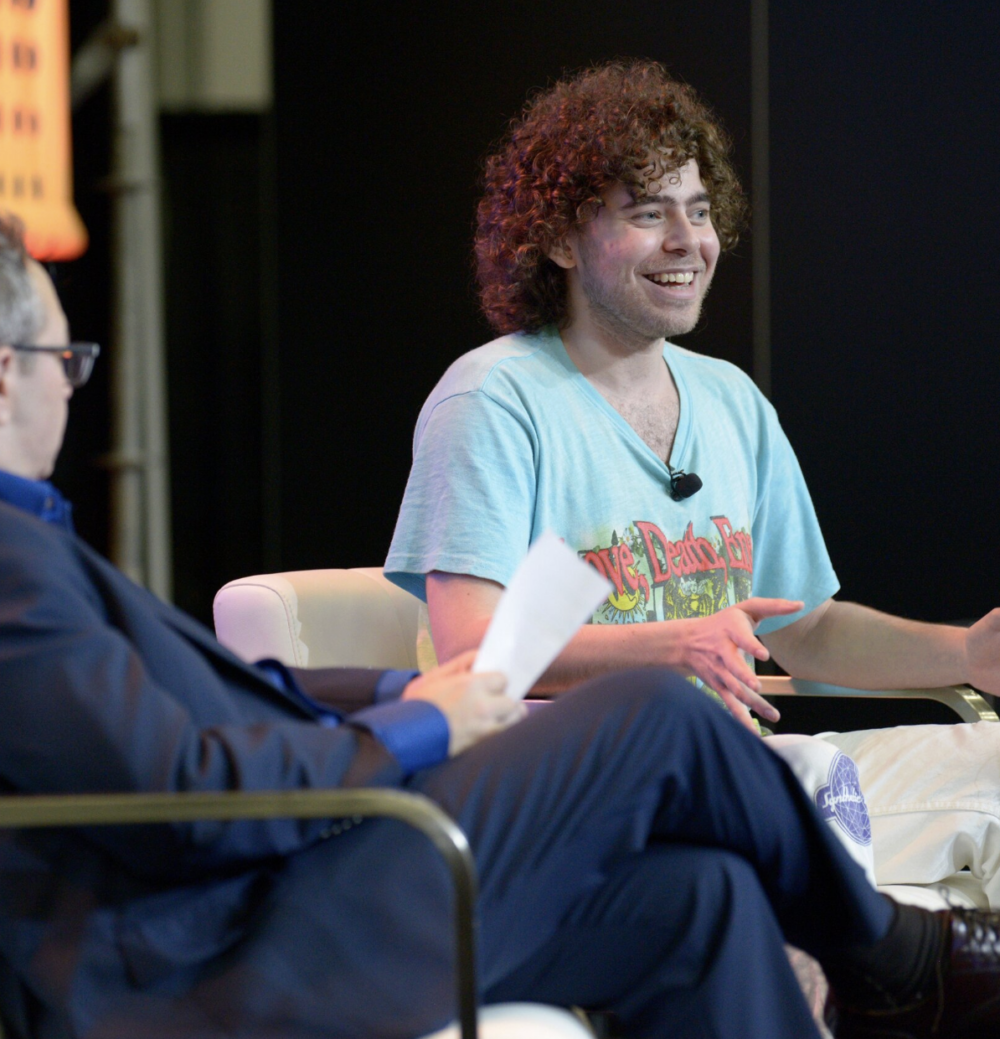 當華爾街遇上幣圈，誰收編誰