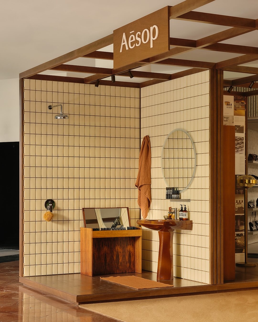 超越了他們在2023年收購澳洲品牌Aesop的規模