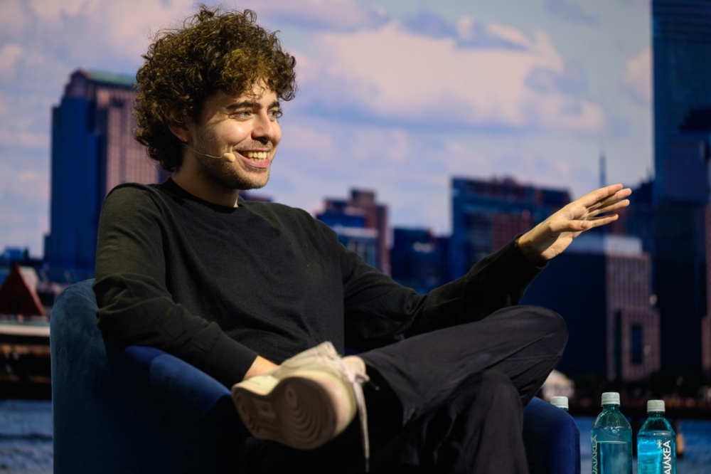 億萬身家只是起點：這位富豪還想做更多