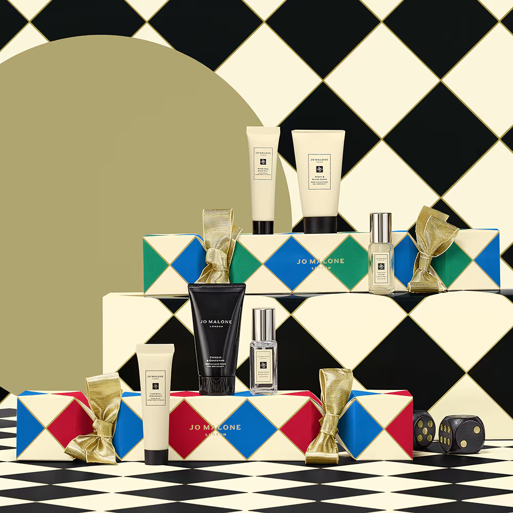 聖誕紅香氛拉炮 HK$440/NT$1,950
聖誕松木綠香氛拉炮 HK$440/NT$1,950