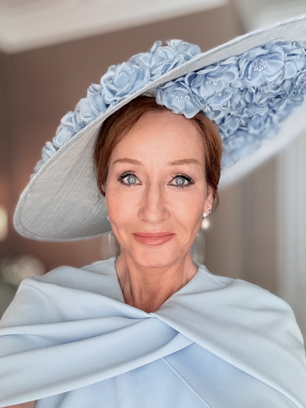 Rowling在社群平台上發表對跨性別議題的看法