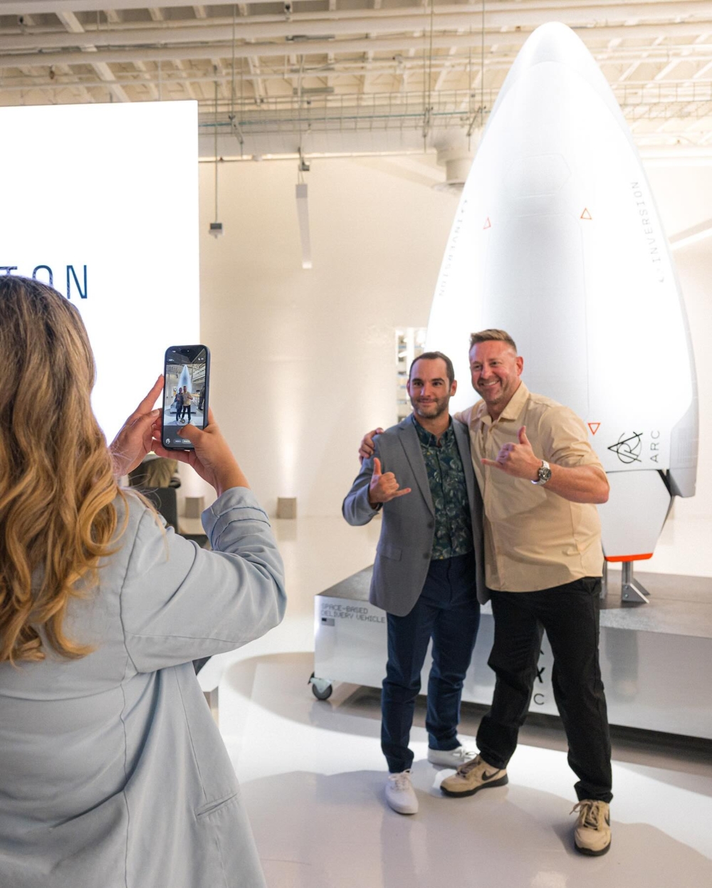 有了炫目的技術，接下來就是現實的商業課題：Arc 這筆帳究竟誰買單？