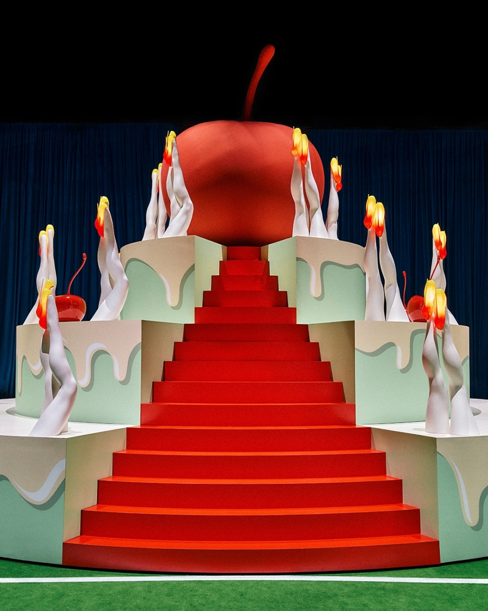 Christian Louboutin 的 2026 春夏「Loubi Show」