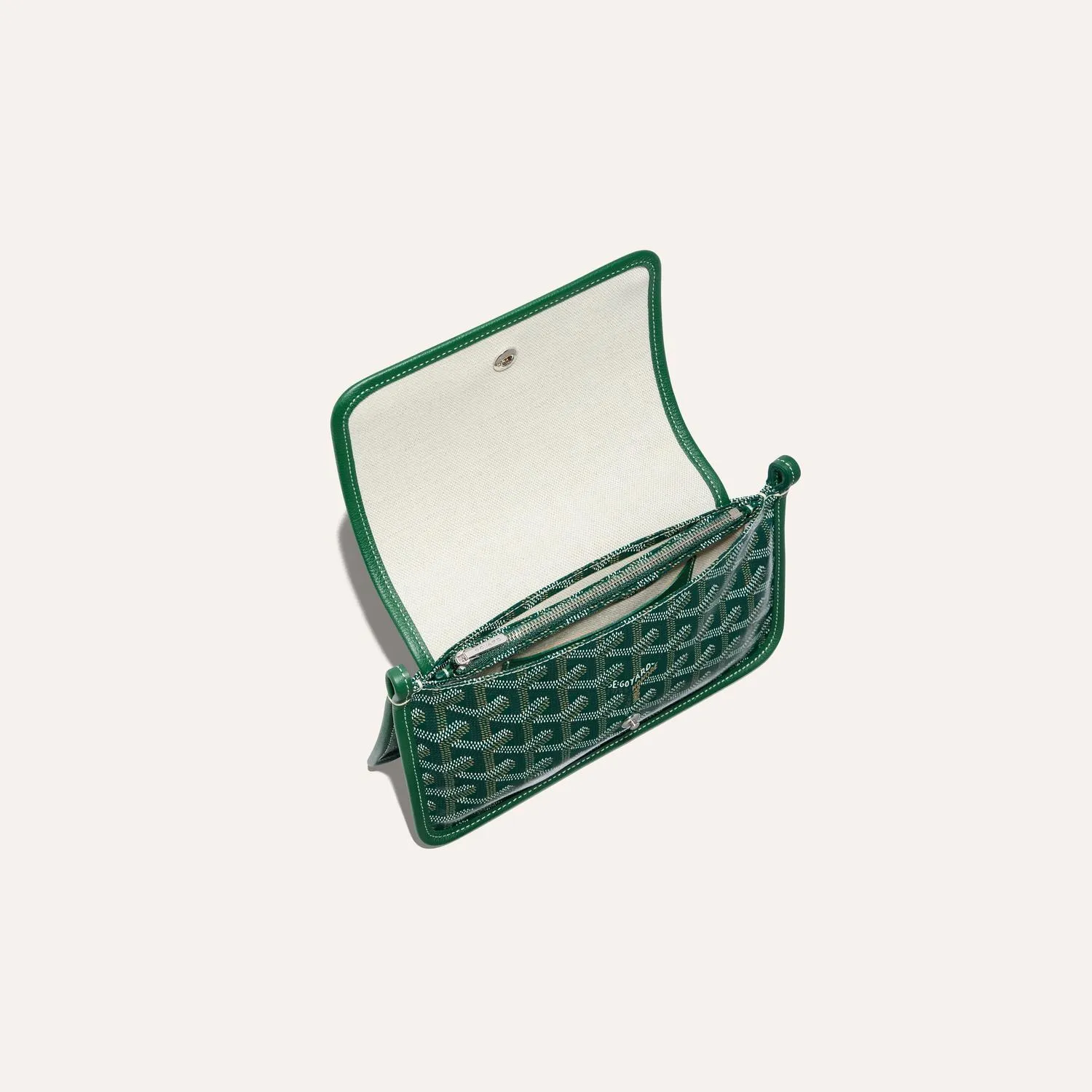 二手奢品平台 Rebag 最新發布的 Clair 報告第一名是Plumet Clutch Wallet 小包