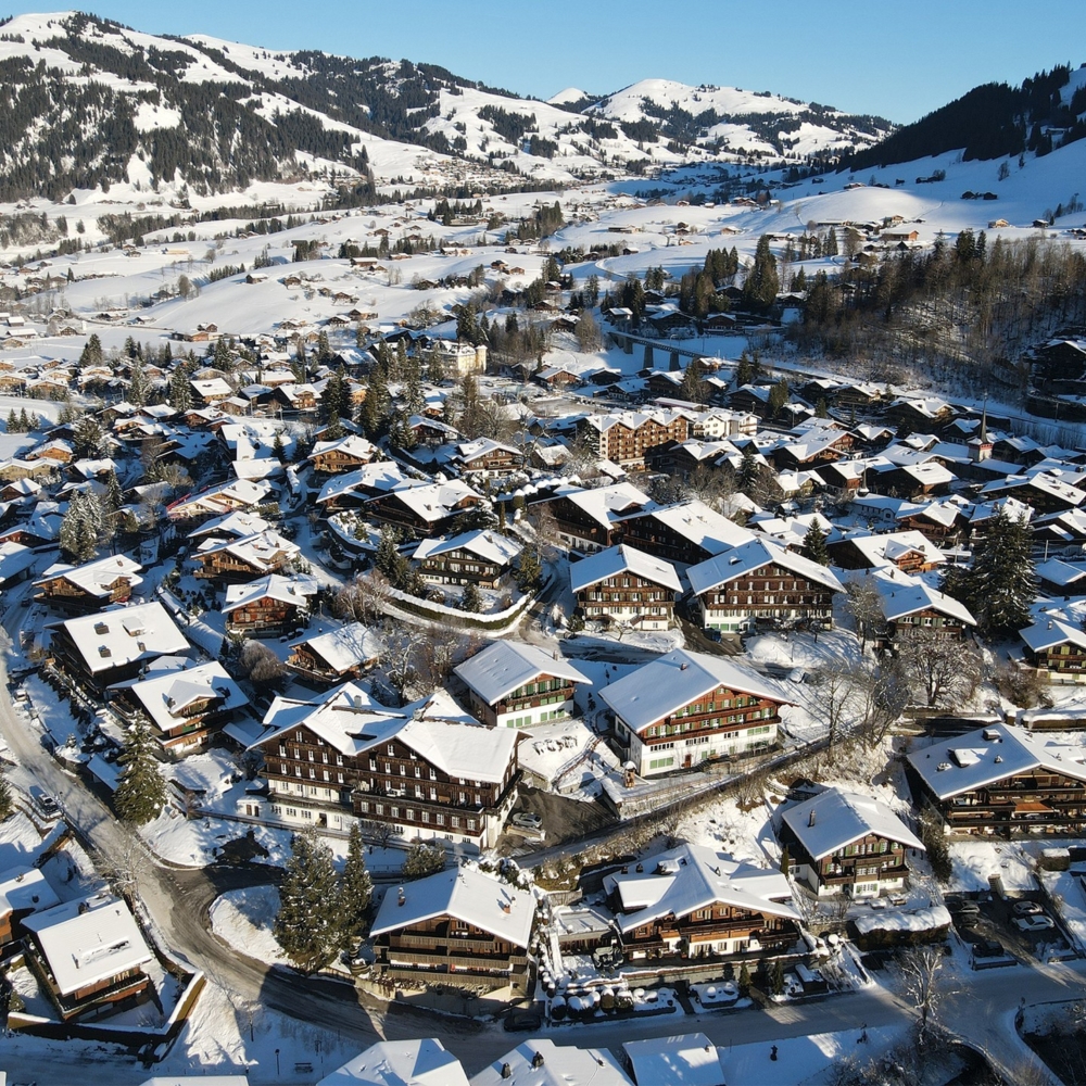 湖畔到滑雪山莊：生活方式也能成為課程，雙校區遷移制度