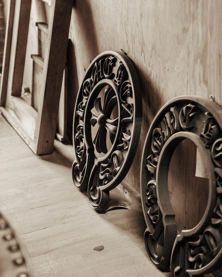 Chrome Hearts 如何抓住 Z 世代？