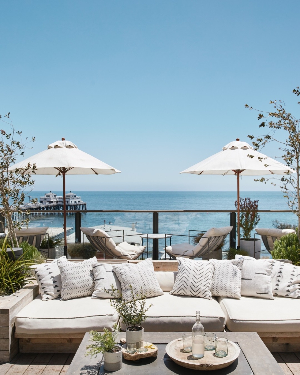 為什麼一個潮牌要買酒店？