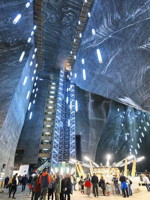 這座地下寶庫的開採歷史，可以追溯到遙遠的古羅馬時期