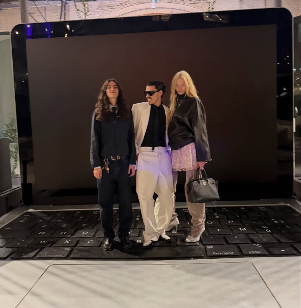 他特別發了一則reels，說明自己有多想看Dior秀