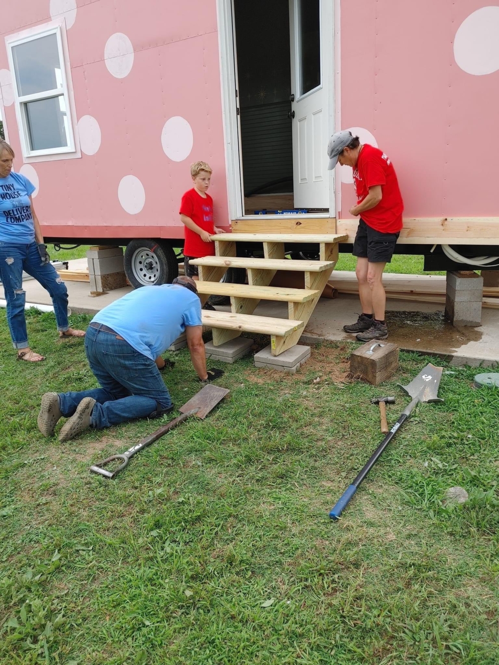 一個專門出租給經濟條件不算優渥的女性社區，每月租金僅450美元。