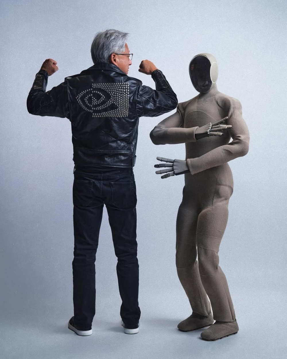 挪威公司 1X Technologies 推出的 NEO 類人型家事機器人