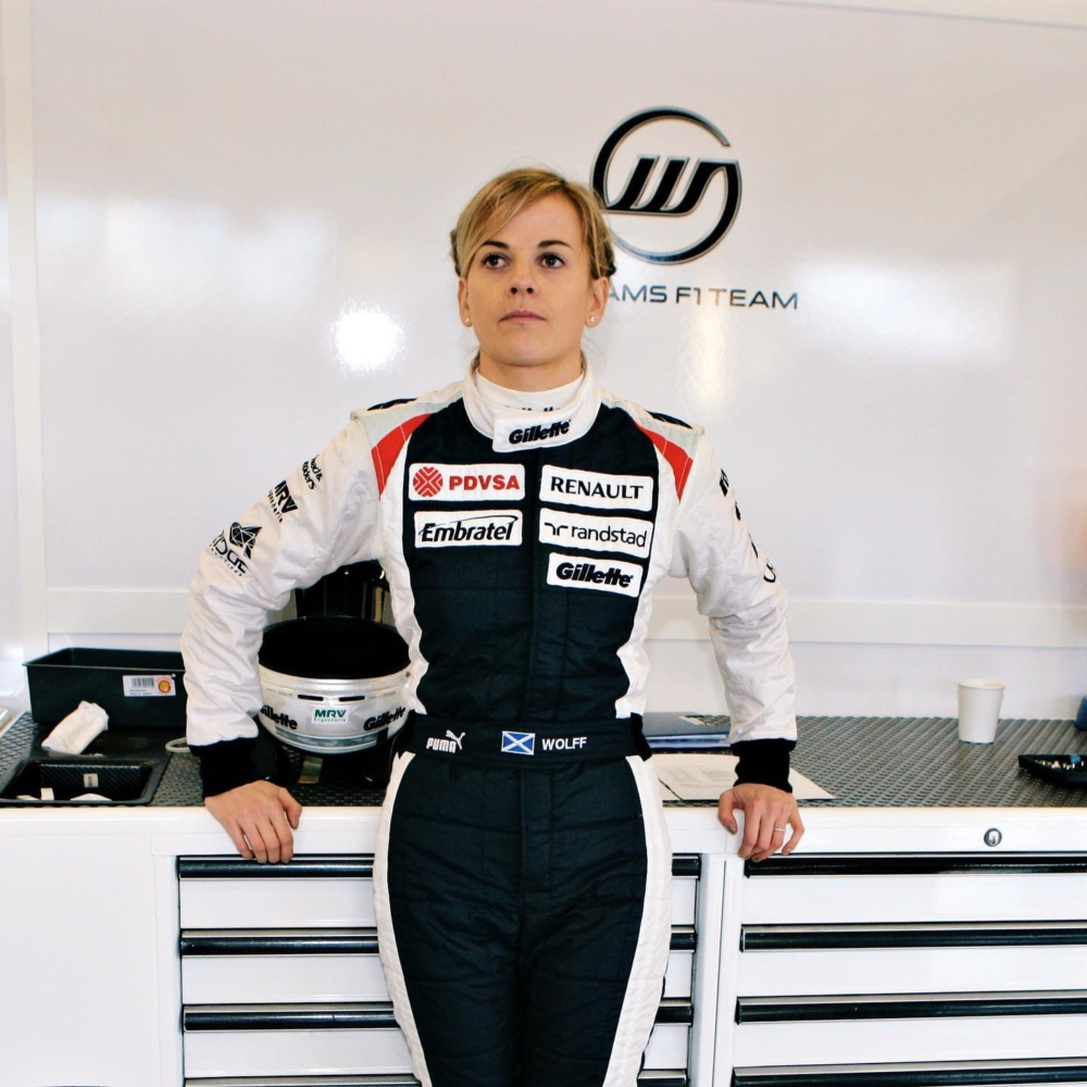 從駕駛席轉為幕後