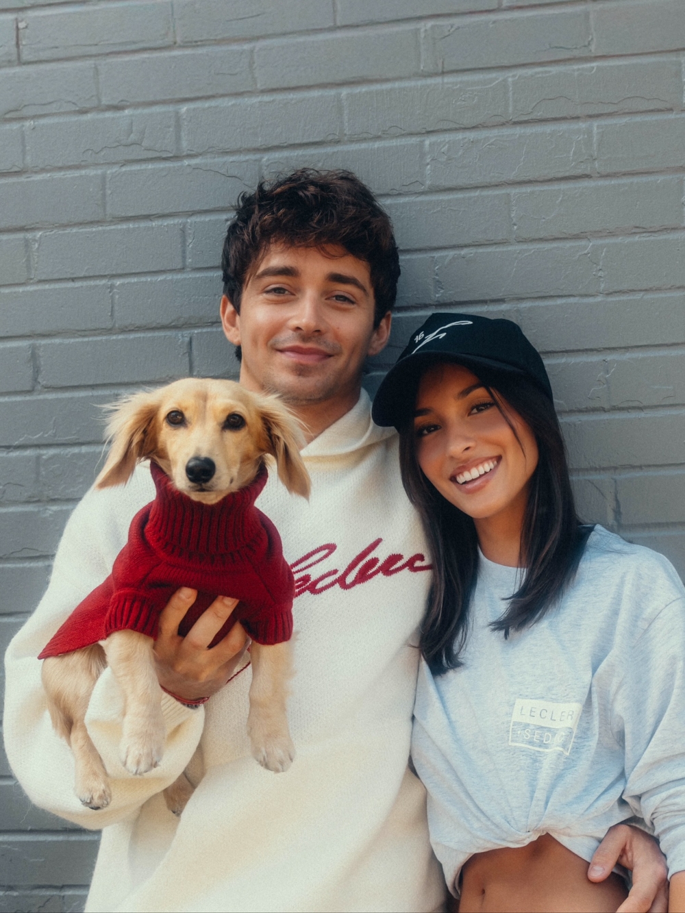 從圍巾到狗衣服，CL16時尚帝國正式開張