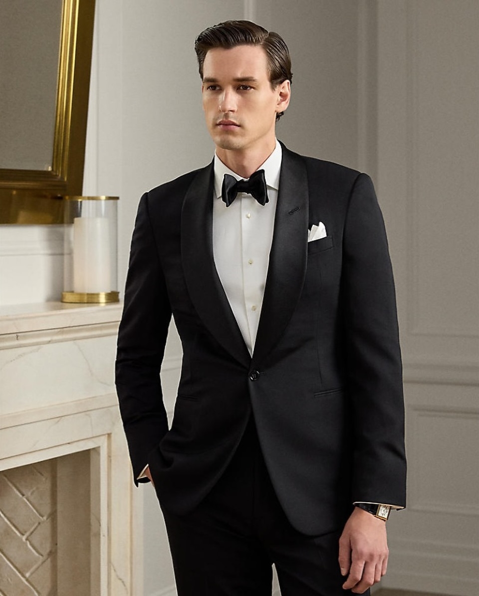 金宇彬以 Ralph Lauren Purple Label 訂製禮服登場