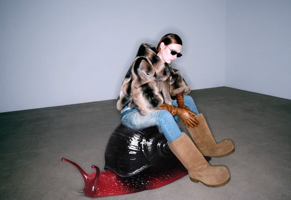 Blue Elephant 方目前則回應，認為眼鏡款式大同小異