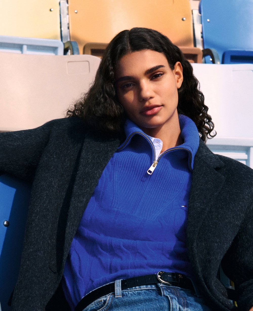 抹茶拿鐵加拉鏈上衣，Quarter-zip成為社群標配，Z世代的生活升級公式，Hailey Bieber、Sana都選它