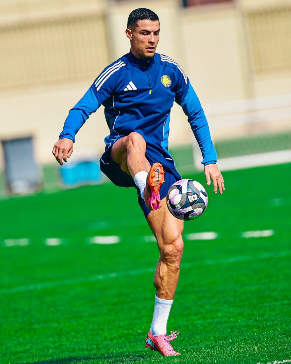 從球場到商場，退休焦慮變成商業野心