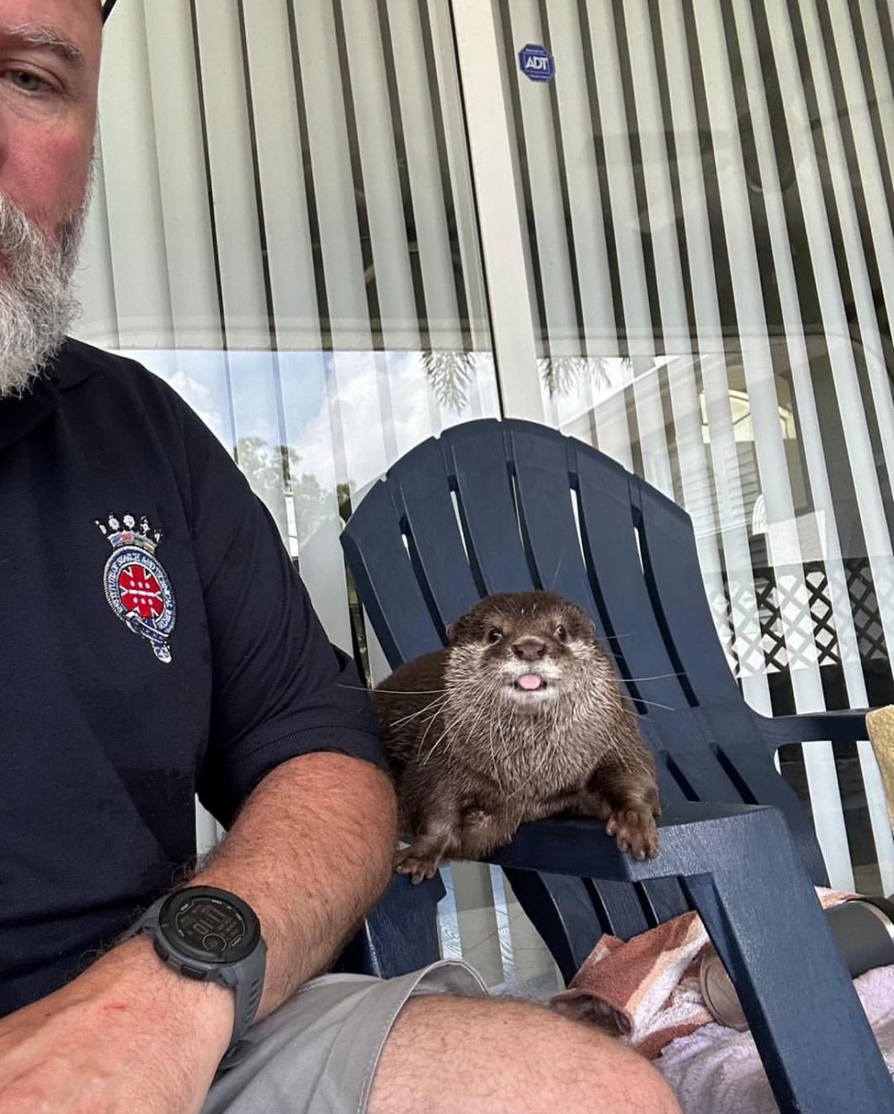 主人 Mike Hadsell 坦言，訓練 Splash 比帶整支搜救犬隊還頭疼