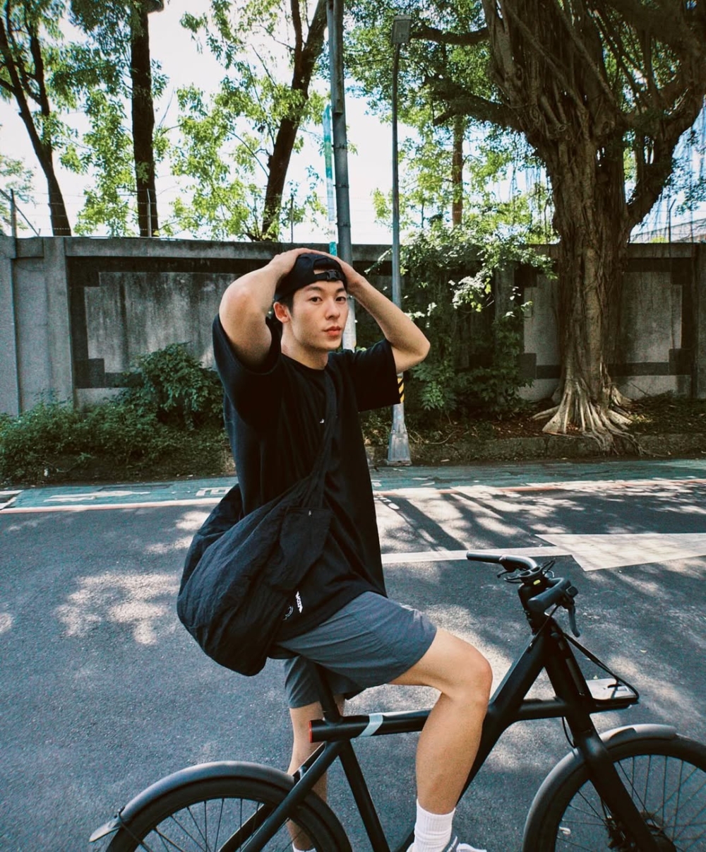 赤馬紅羊劫與生肖無關，屬馬或屬羊的人只要保持情緒穩定和生活規律，就能平安度過火旺年份。（許光漢1990年屬馬本命年）