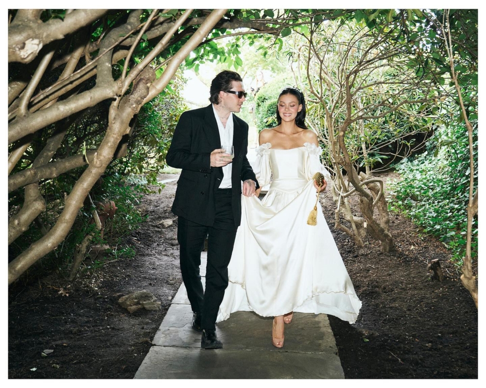 Brooklyn 與 Nicola Peltz在 2025 年重新進行婚禮宣誓