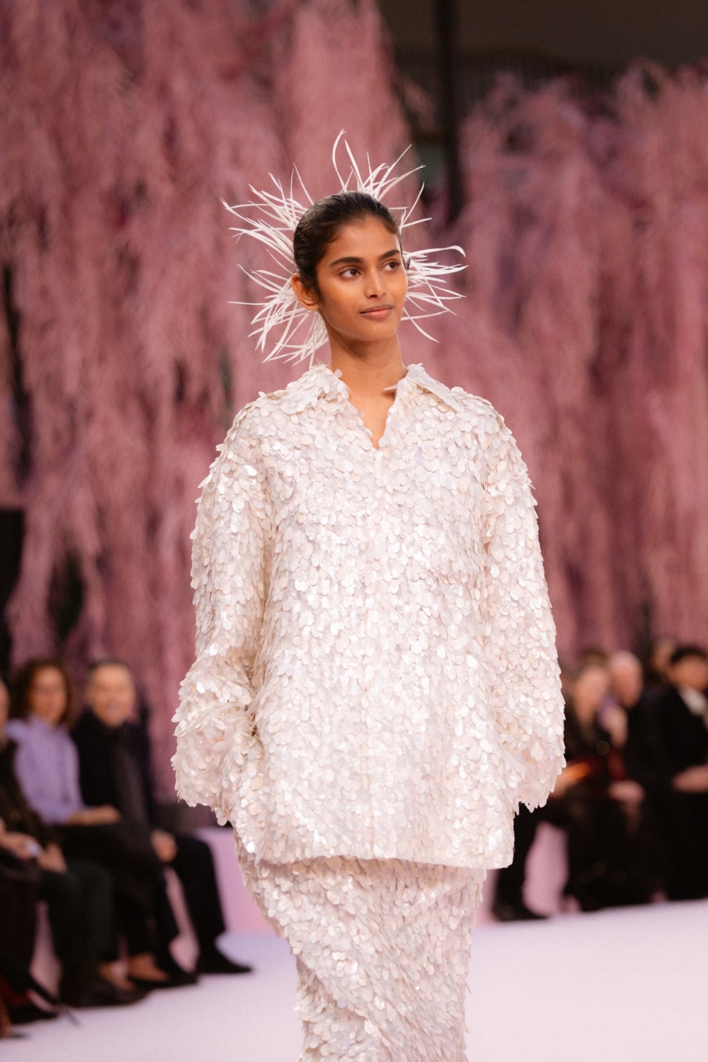 Bhavitha Mandava：從地鐵到高訂新娘的現代童話