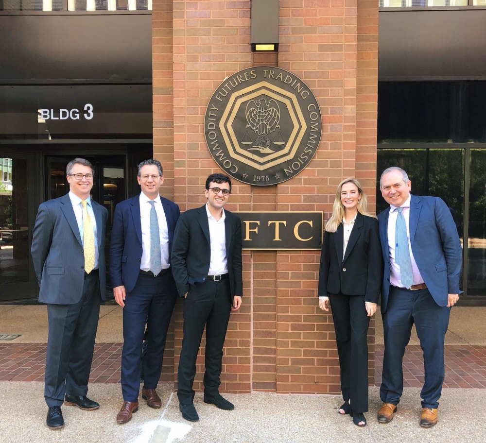 硬剛監管機構：Luana Lopes Lara起訴美國政府?