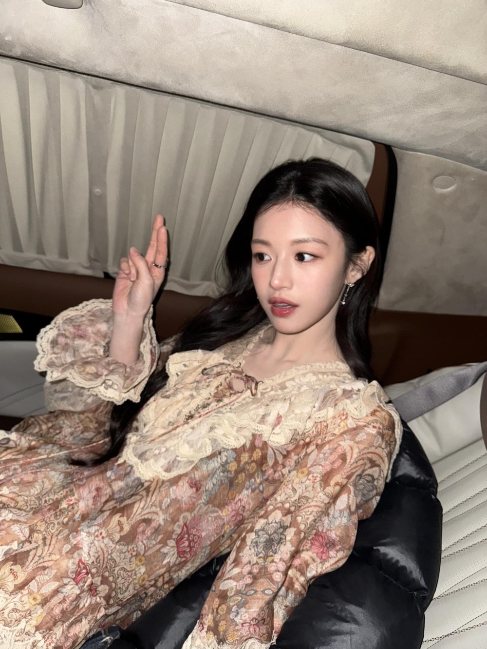 Gen Z的 9 個戀愛新觀念7. Friendfluence（友人影響力）