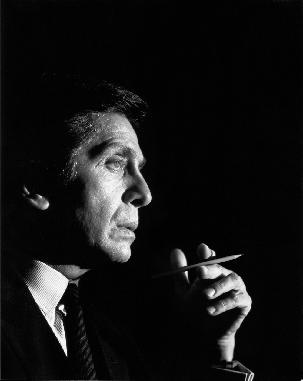 從 1960 年創立品牌至 2008 年退休，Valentino 用將近半世紀的時間向世人證明：真正的美學，永遠經得起時間考驗。