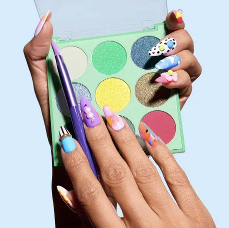 Glitchy Glam｜故障感的華麗反叛