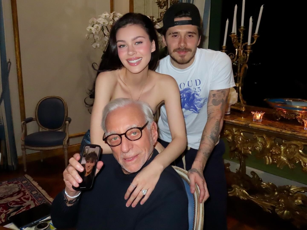 長期以來，外界習慣將 Brooklyn Beckham 描述為一個被妻子 Nicola Peltz 控制、與原生家庭疏遠的兒子；但在這份聲明中，他試圖翻轉這個既定敘事。