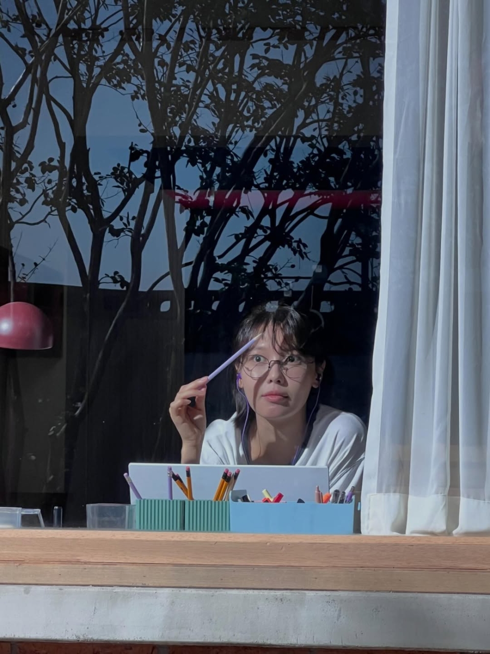 與其把所有享受壓縮到晚年，他們更傾向在25、30、35歲時就體驗世界