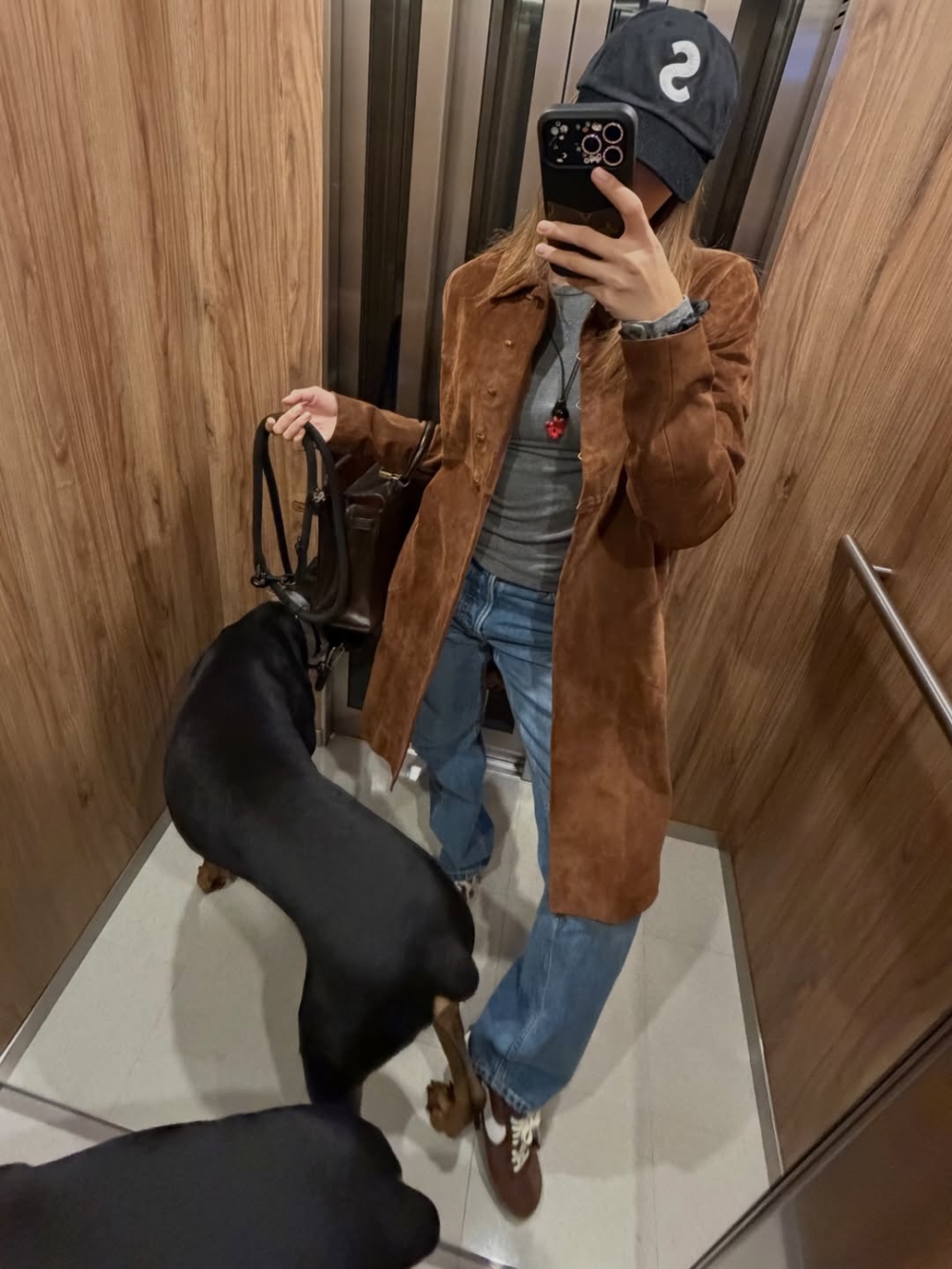 Lisa也上腳同款波鞋