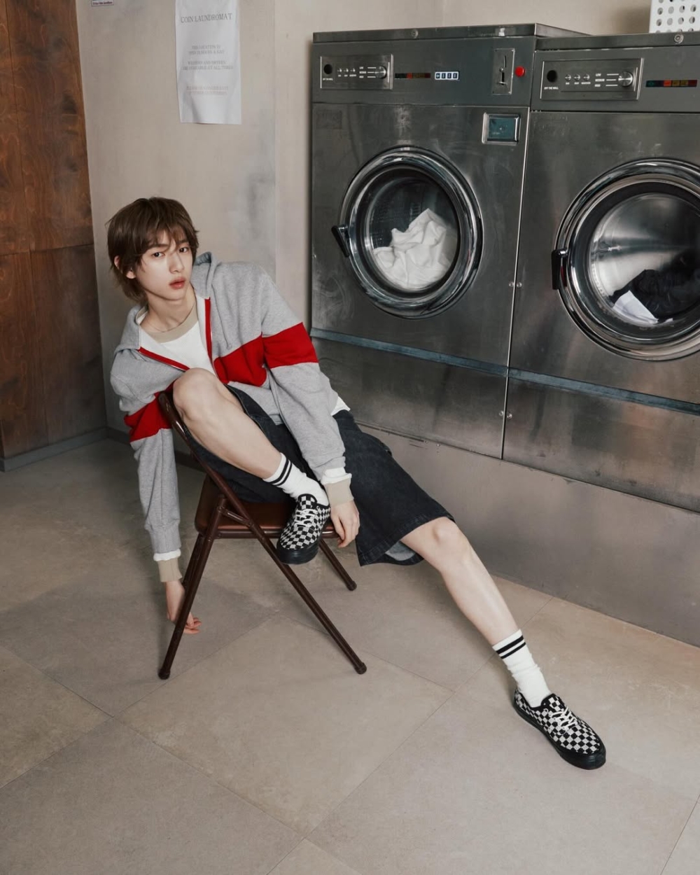 Vans找來大熱男團CORTIS代言，以經典帆布鞋款Authentic為基礎延伸推出Premium Engineered Knit Punk Check款式