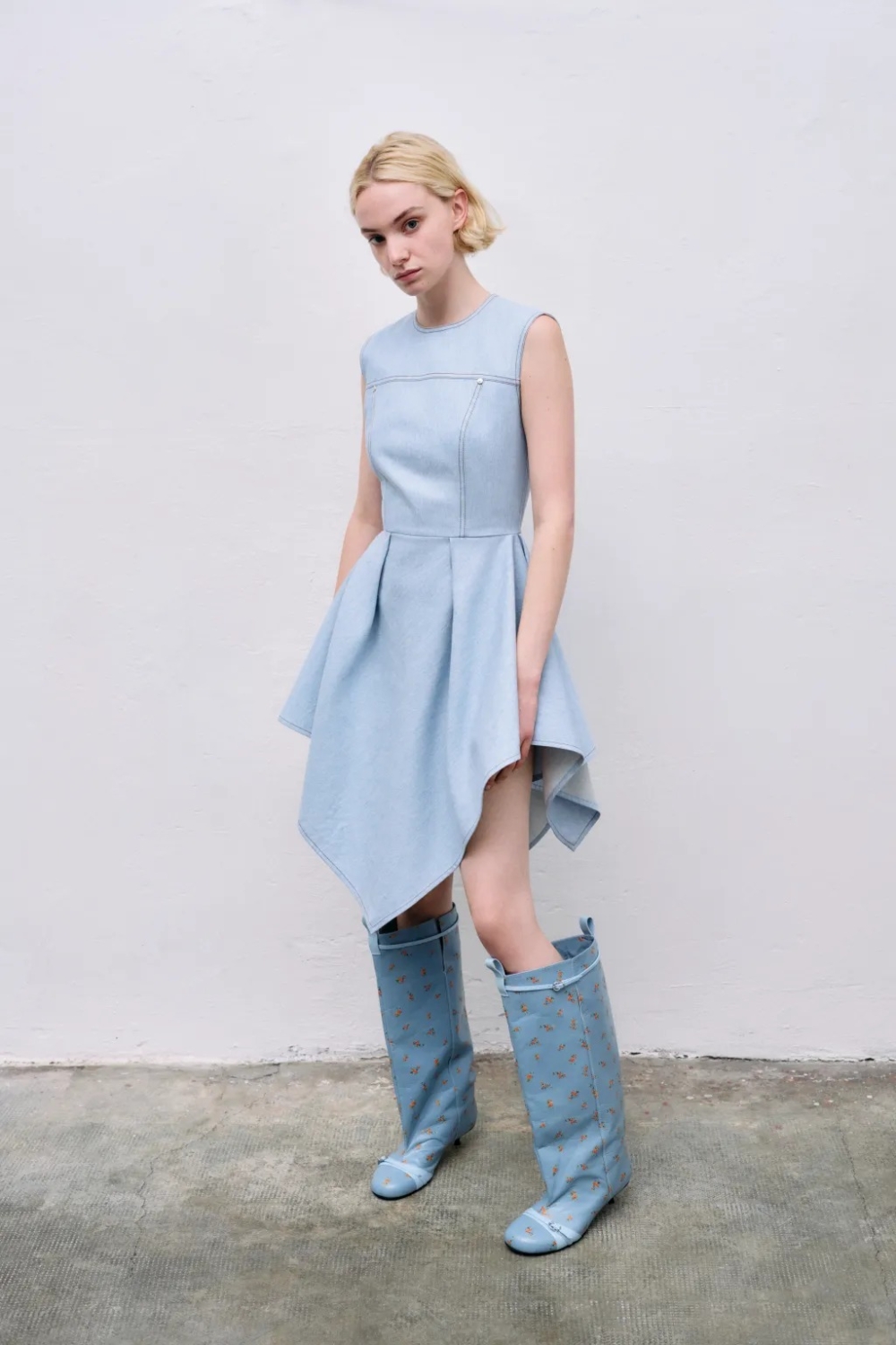 通透藍是這一季最具空氣感的顏色