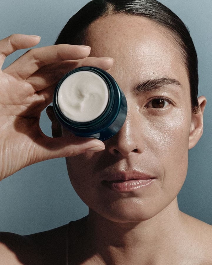 長期使用可改善乾燥細紋，讓肌膚更加柔滑細緻