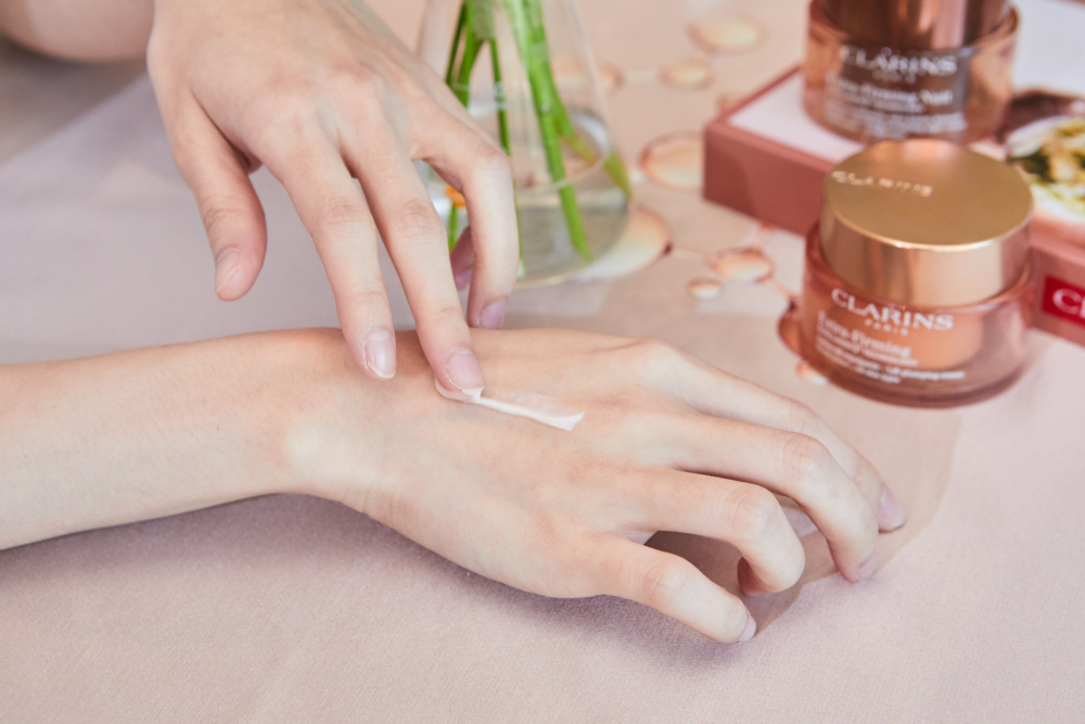 特別適合開始感受到肌膚鬆弛、彈性下降的人作為日常抗老保養